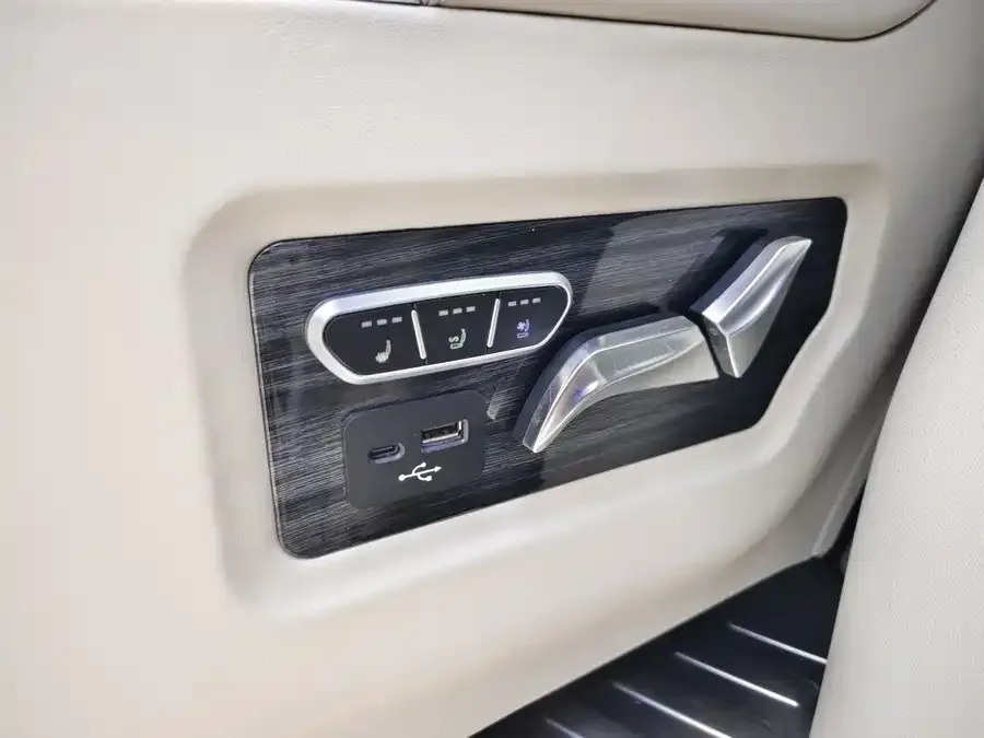 Buick GL8 2023 ES Lu Zun Comfort Edition 2023 — миниатюра 4