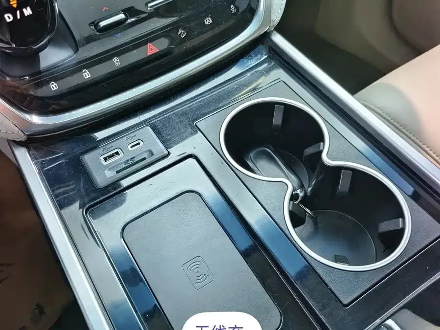 Buick GL8 2023 ES Lu Zun Comfort Edition 2023 — миниатюра 4