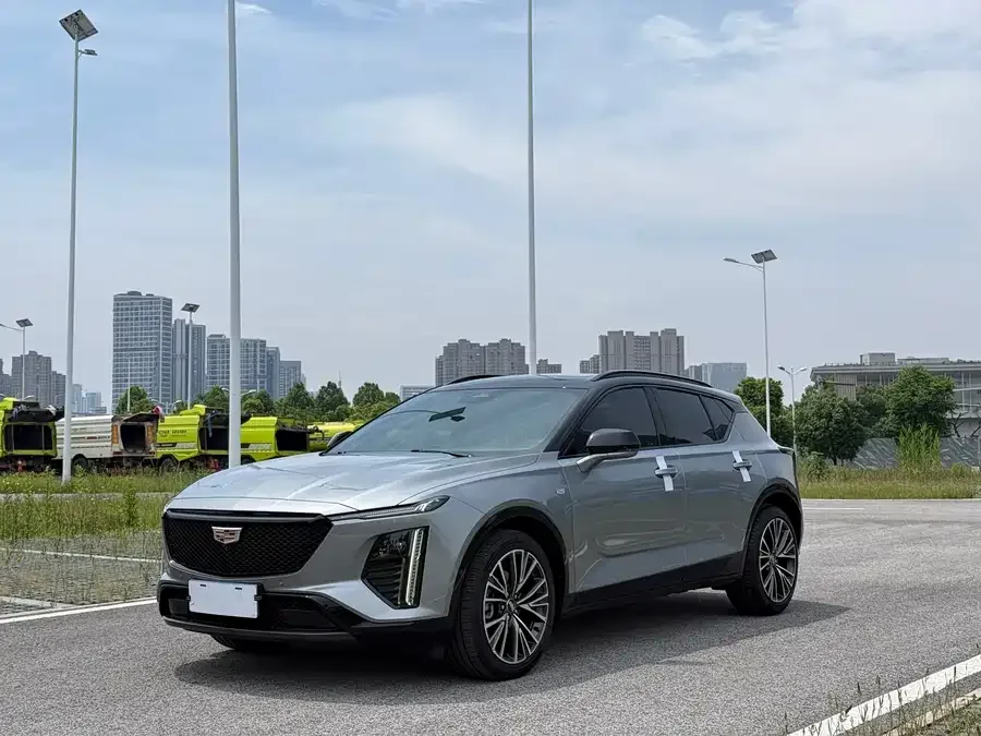 Cadillac GT4 2023 25T Premium Edition 2023 — фото 1, купить с доставкой в Москву