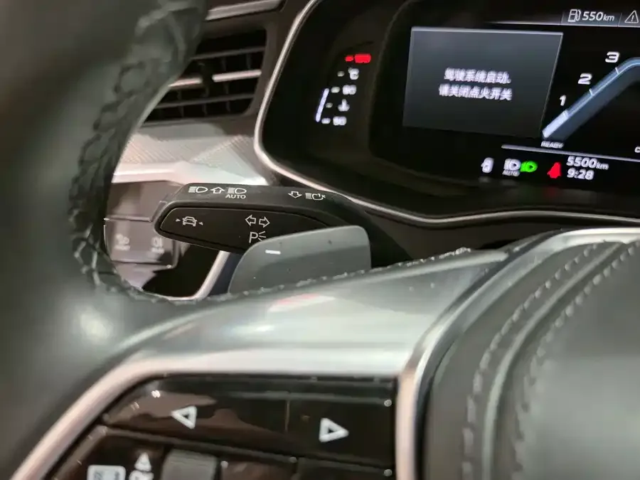 Audi A6L 2025 45 TFSI Selected Dynamic Edition 2025 — миниатюра 3