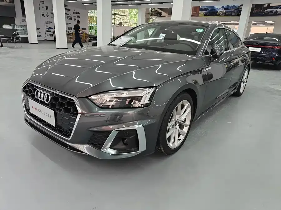 Audi A5 Audi A5 (Imported) 2024 Sportback 40 TFSI Fashion Dynamic Edition 2025 — фото 1, купить с доставкой в Москву
