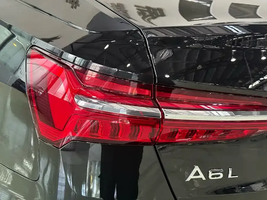 Audi A6L 2024 45 TFSI Premium Dynamic Model 2024 — миниатюра 4