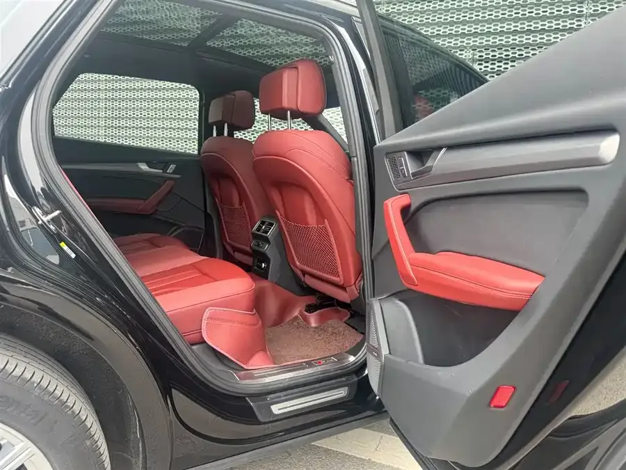 Audi Q5L 2024 45 TFSI Luxury Dynamic Edition 2024 — миниатюра 4