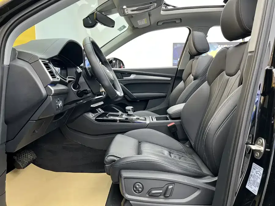 Audi Q5L 2022 40T luxury and dynamic model 2022 — миниатюра 2