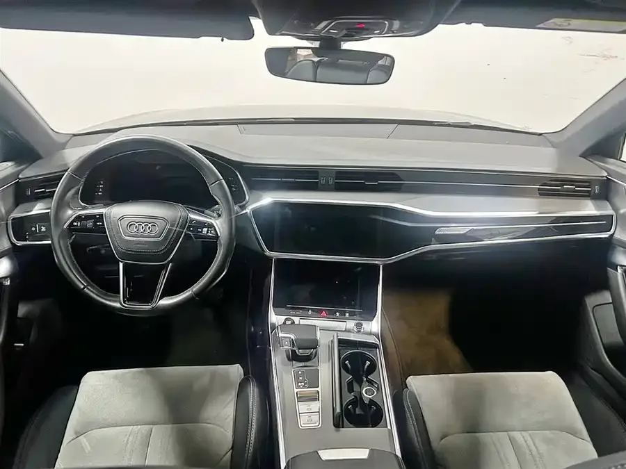 Audi A6L 2023 45 TFSI Premium Dynamic Model 2023 — миниатюра 3