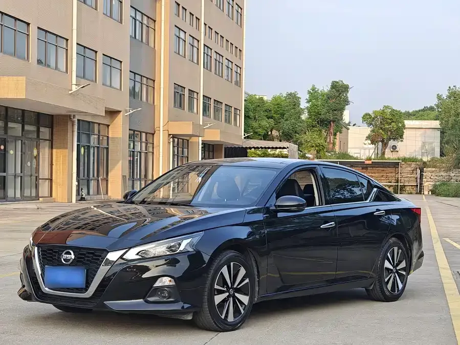 Nissan Altima 2022