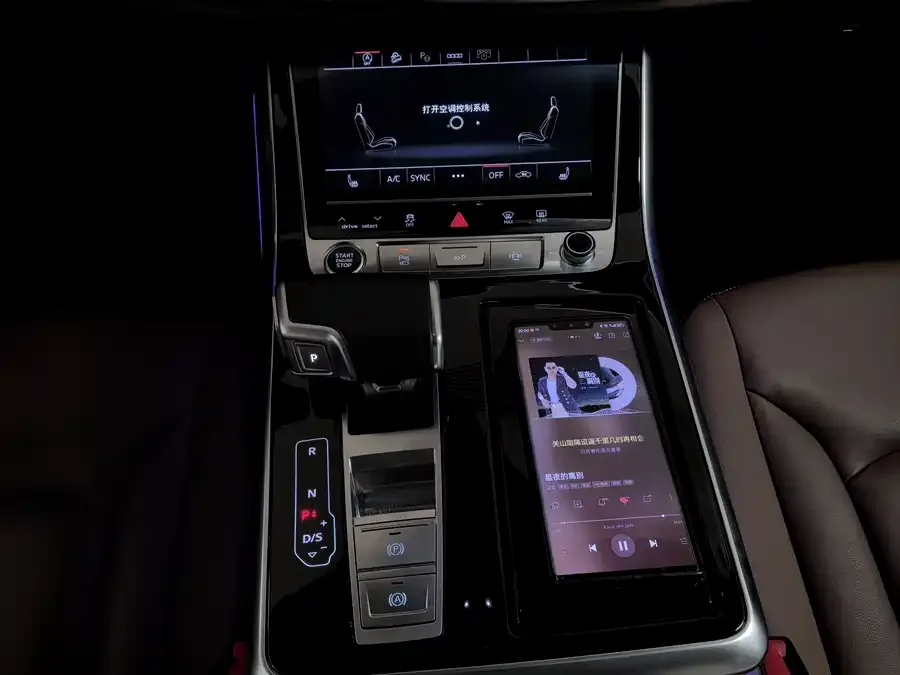 Audi Q7 2024 45 TFSI quattro S line Black Warrior 2024 — миниатюра 4