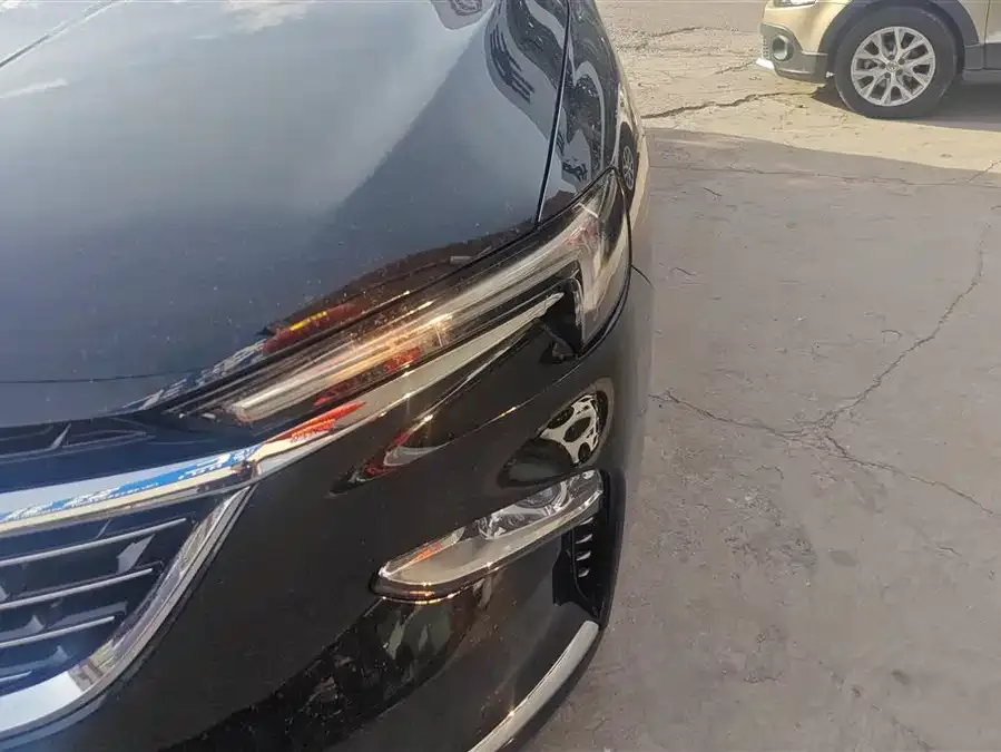 Buick Envision 2022 Angkeqi 652T 4WD flagship model 6 seats 2023 — миниатюра 5