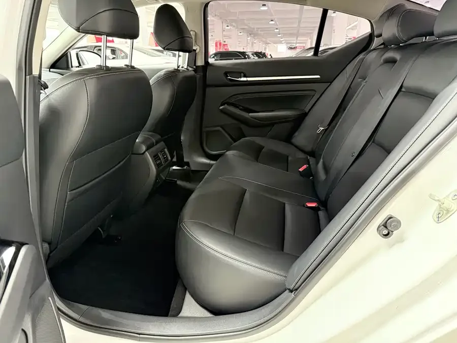 Nissan Altima 2022 Teana 2.0L XL-TLS Enjoy Edition 2023 — миниатюра 5