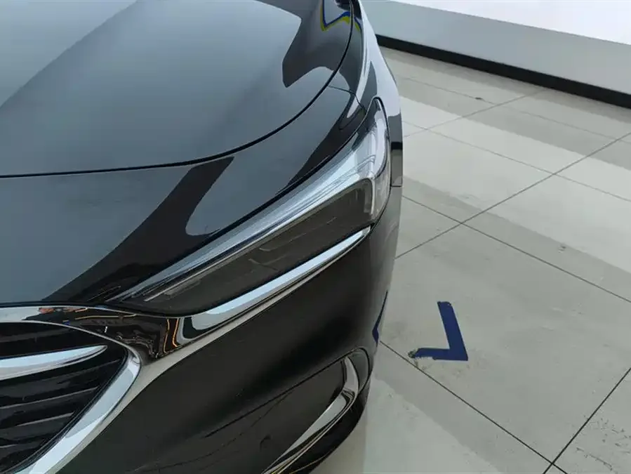 Buick LaCrosse LaCrosse 2022 552T Luxury 2023 — миниатюра 5