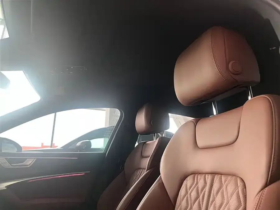 Audi A6L 2025 45 TFSI quattro Selected Dynamic Edition 2025 — миниатюра 4