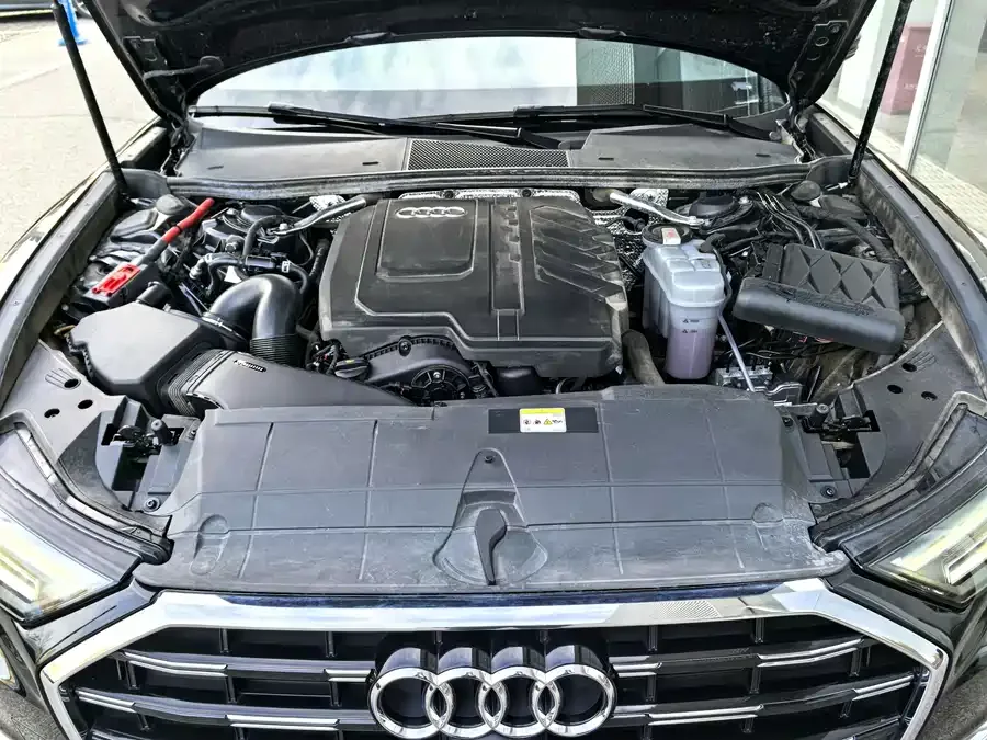 Audi A6L 2024 45 TFSI Premium Dynamic Model 2024 — миниатюра 3