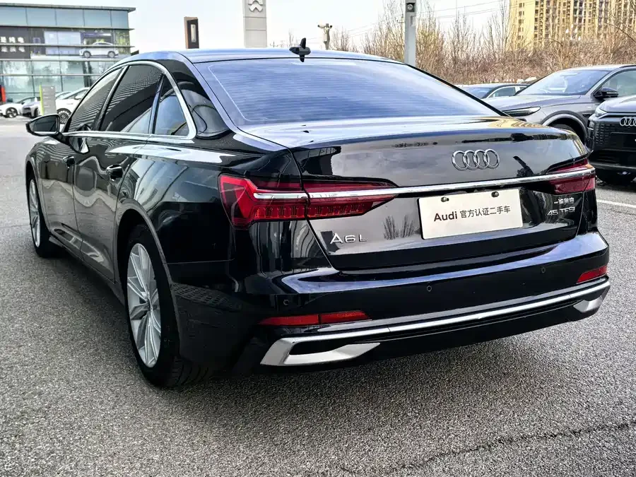 Audi A6L 2024 45 TFSI Premium Dynamic Model 2024 — миниатюра 4