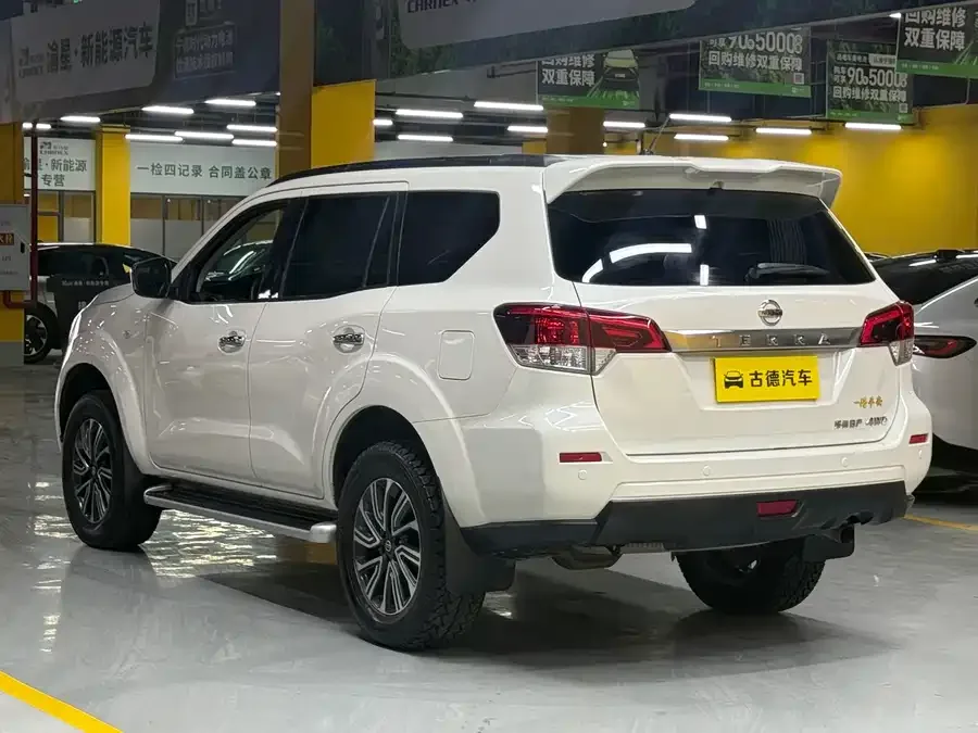 Nissan Terra 2020 Terra 2.5L XL Upper 4WD Automatic 4WD Luxury Edition 2022 — миниатюра 2