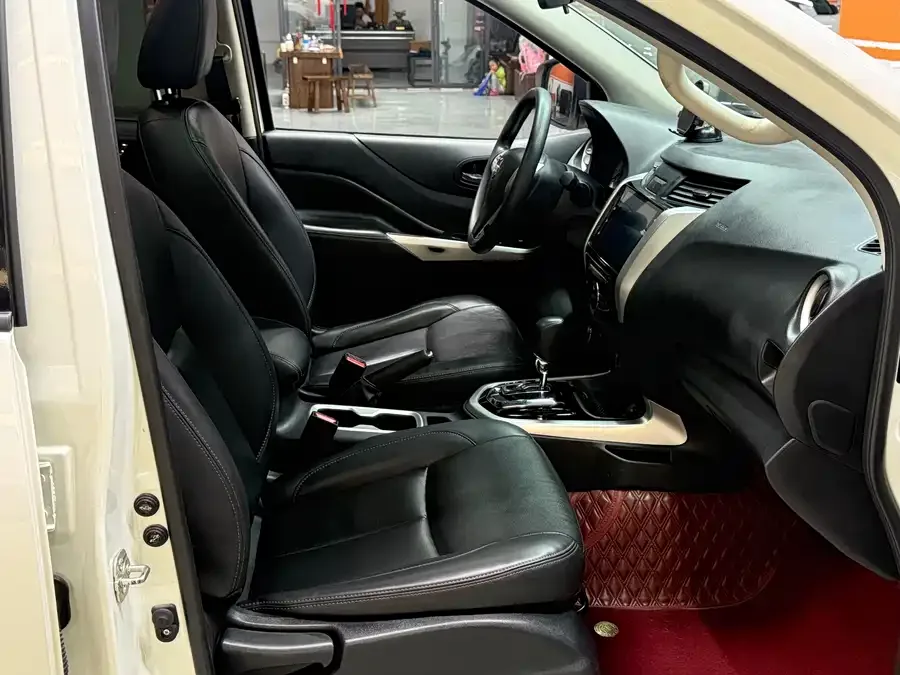 Nissan Terra 2020 Terra 2.5L XL Upper 4WD Automatic 4WD Luxury Edition 2022 — миниатюра 3