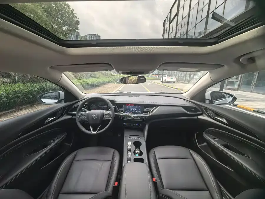 Buick Regal Regal 2024 facelift 25T Super Edition 2025 — миниатюра 2
