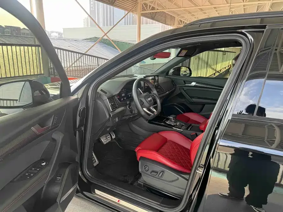 Audi SQ5 SPORTBACK 2023 3.0 TFSI quattro 2024 — миниатюра 4