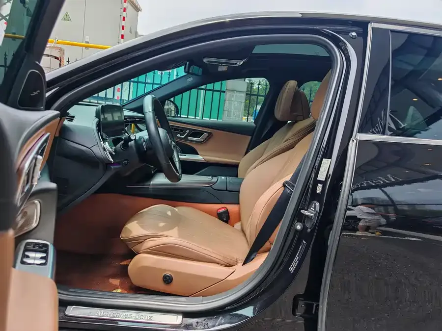 Mercedes-Benz E-Class Mercedes-Benz E-Class 2024 E 300 L Luxury Edition 2024 — миниатюра 2