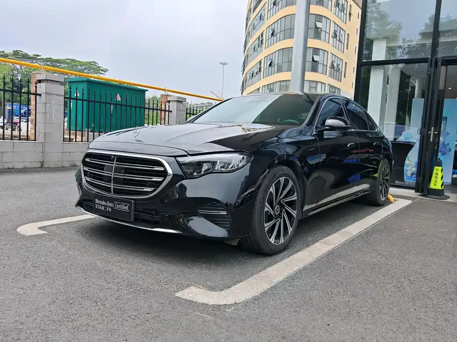 Mercedes-Benz E-Class 2024