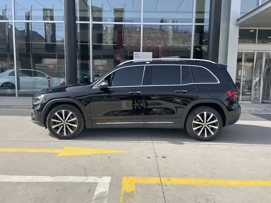 Mercedes-Benz GLB-Class Mercedes-Benz GLB 2025 GLB 220 Fashion Edition 2025 — миниатюра 4