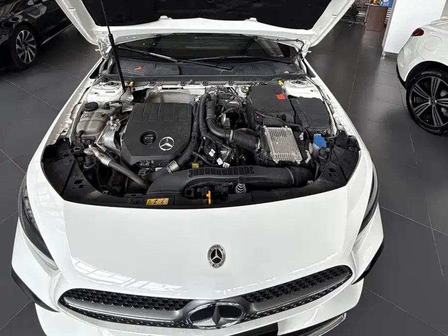 Mercedes-Benz Class A Mercedes-Benz A-Class 2024 Model A 200 L Fashion Edition 2024 — миниатюра 4