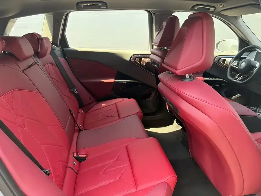 BMW X3 2025 xDrive30L Leading M Sports Package 2025 — миниатюра 3