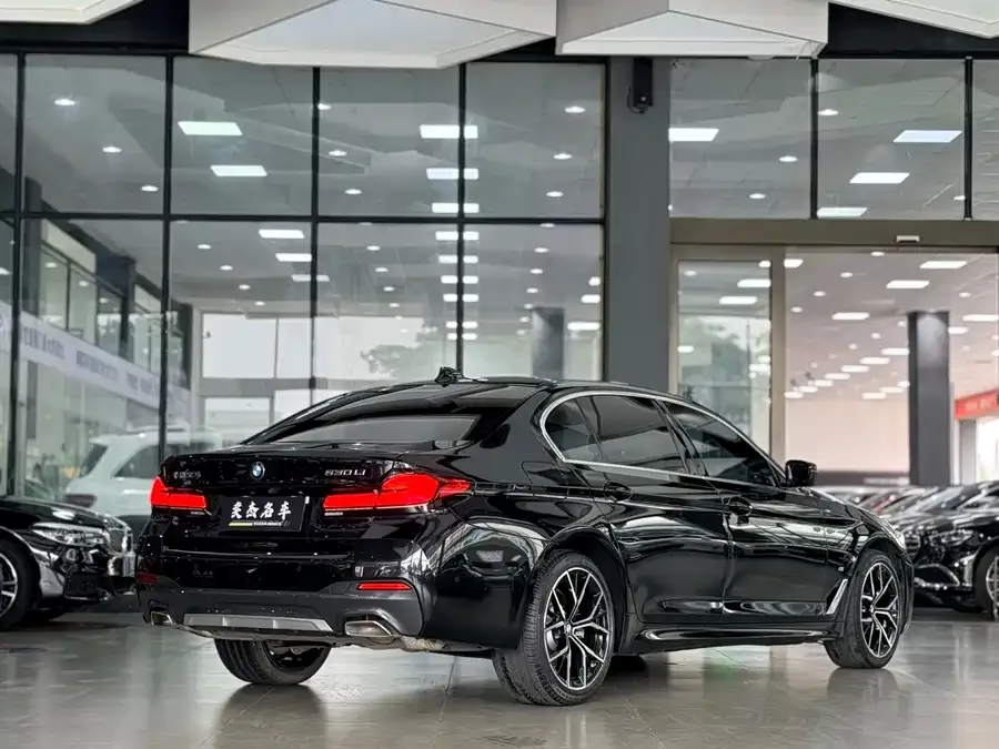 BMW 5 Series BMW 5 Series 2022 facelift 530Li Exclusive M Sport Package 2022 — миниатюра 3