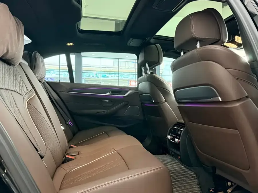 BMW 5 Series BMW 5 Series 2022 facelift 530Li Exclusive M Sport Package 2022 — миниатюра 5