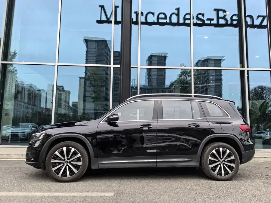 Mercedes-Benz GLB-Class Mercedes-Benz GLB 2025 GLB 220 Fashion Edition 2025 — миниатюра 2