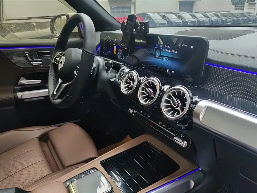 Mercedes-Benz GLB-Class Mercedes-Benz GLB 2023 GLB 220 Fashion Edition 2023 — миниатюра 5