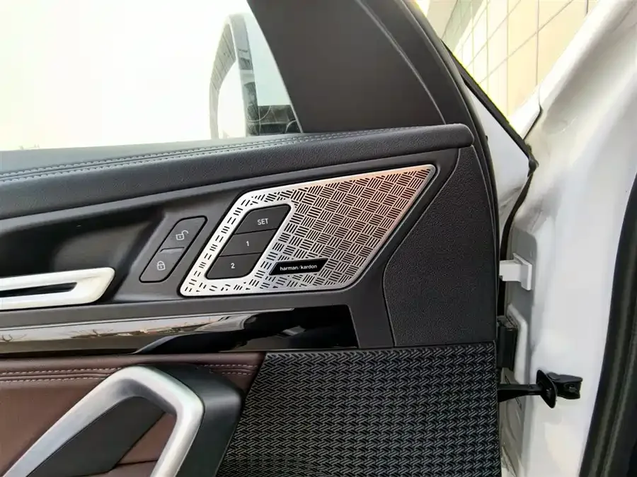 BMW X1 2025 sDrive25Li X Design Package 2025 — миниатюра 4
