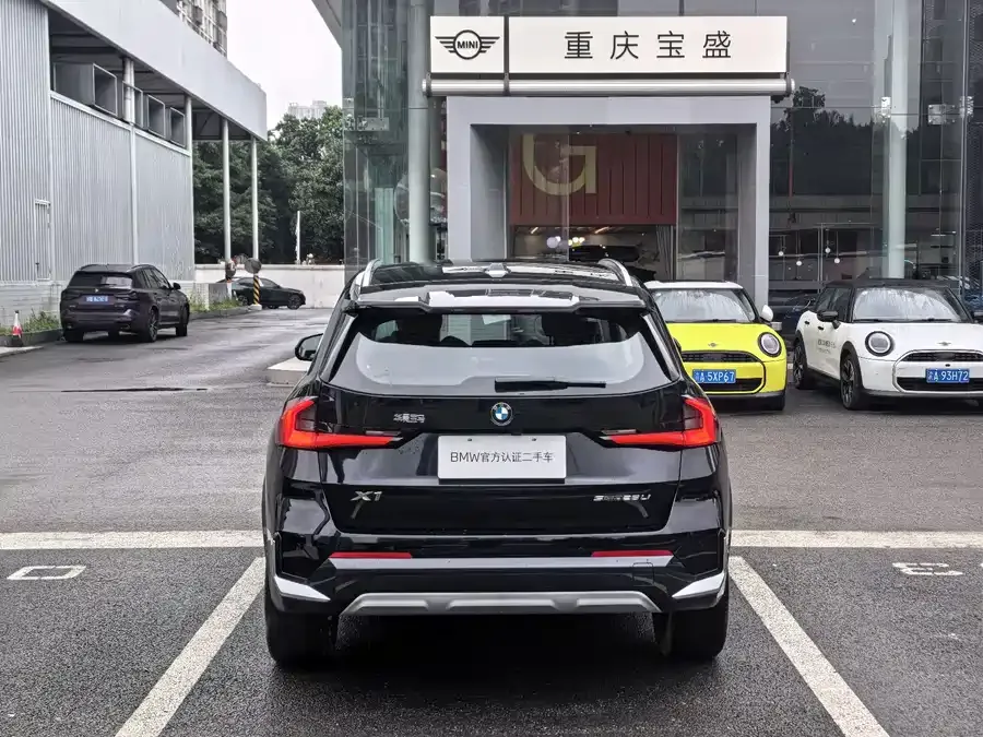 BMW X1 2025 sDrive25Li X Design Package 2025 — миниатюра 2