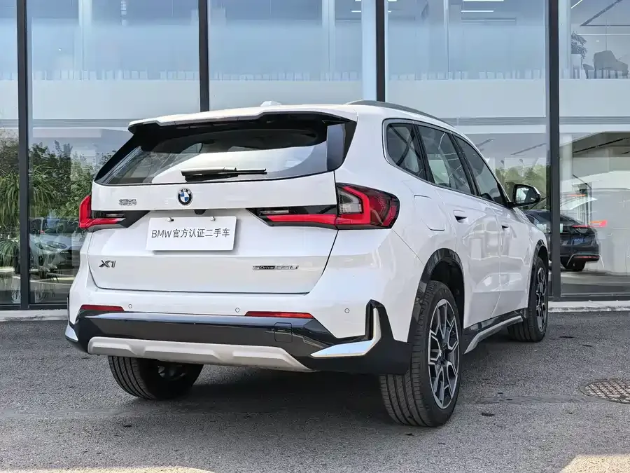 BMW X1 2025 sDrive25Li X Design Package 2025 — миниатюра 2