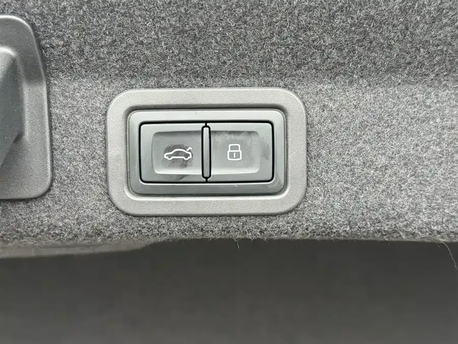 Audi A6L 2023 45 TFSI Premium Dynamic Model 2023 — миниатюра 5