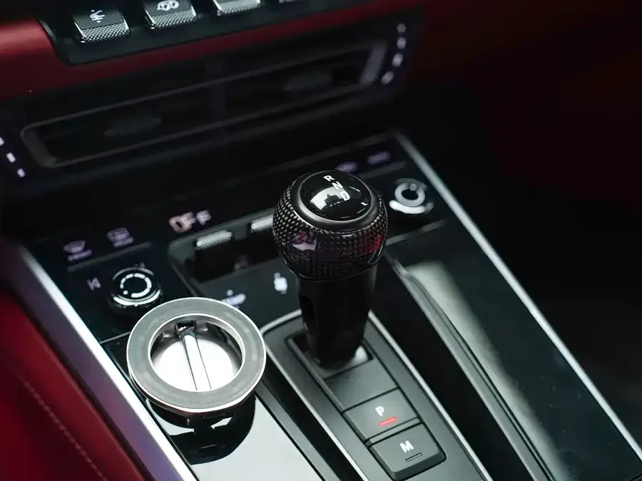 Porsche 911 2022 Turbo S 3.7T 2022 — миниатюра 3