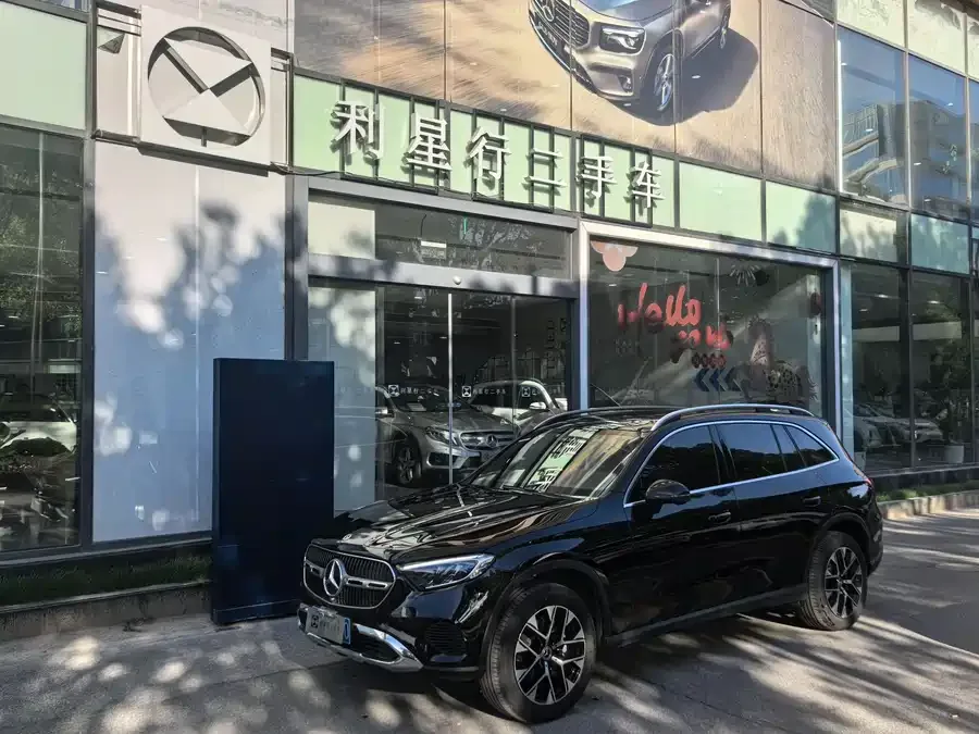 Mercedes-Benz GLC-Class 2025