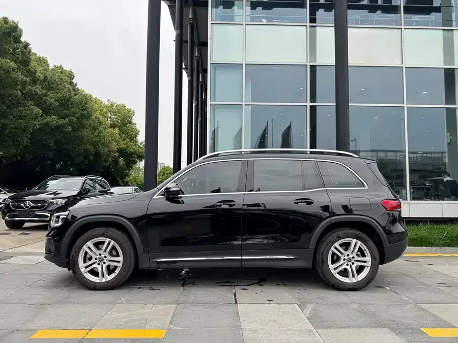 Mercedes-Benz GLB-Class Mercedes-Benz GLB 2023 facelift GLB 200 Dynamic 2023 — миниатюра 2