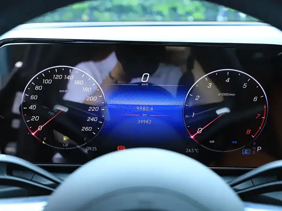 Mercedes-Benz GLC-Class Mercedes-Benz GLC 2024 GLC 300 L 4MATIC dynamic 5-seater 2024 — миниатюра 4