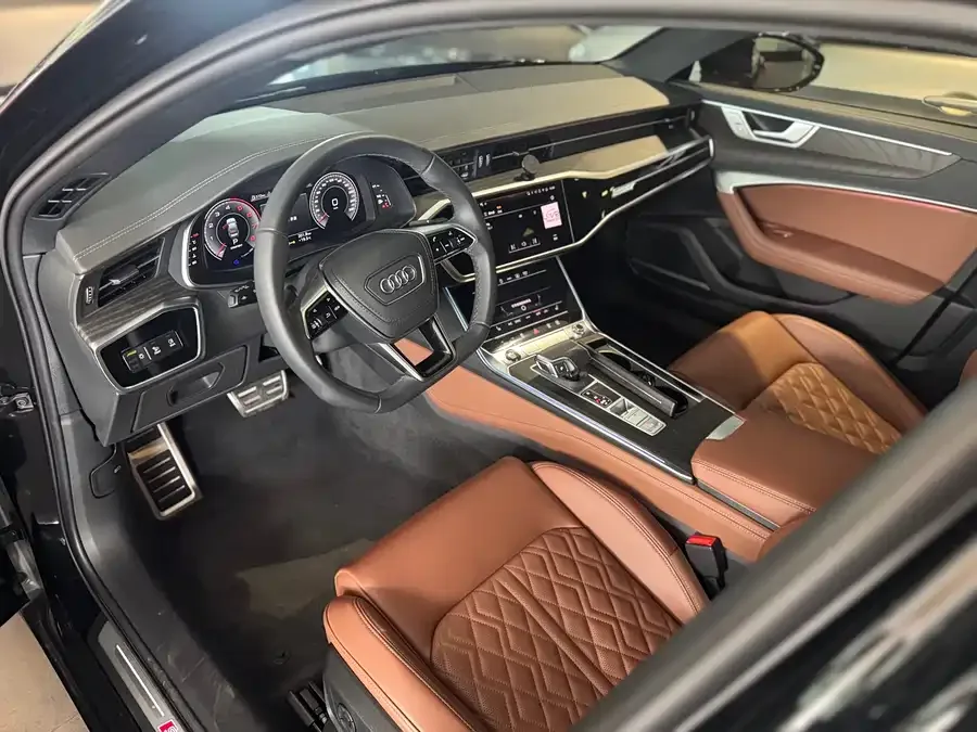Audi A6L 2025 55 TFSI quattro Premium Dynamic Edition 2025 — миниатюра 3