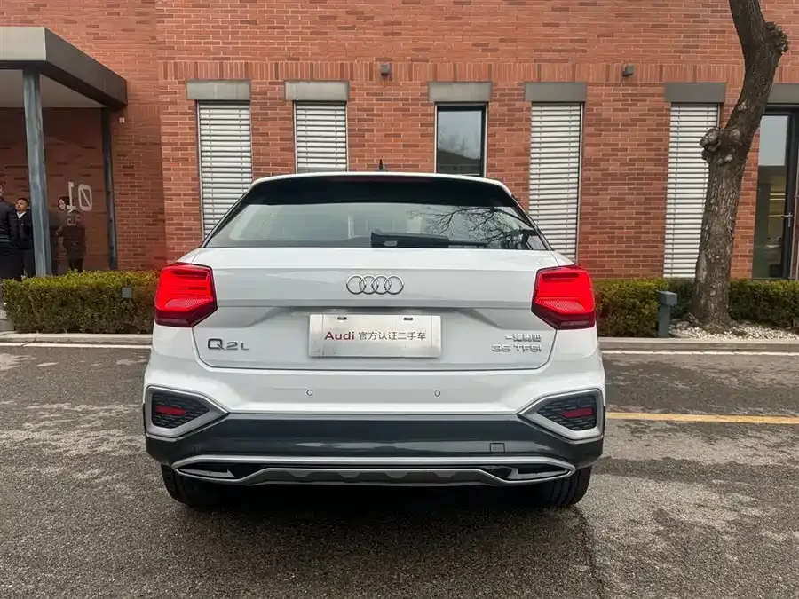 Audi Q2L 2024 35TFSI Progressive Elegant Edition 2024 — миниатюра 2
