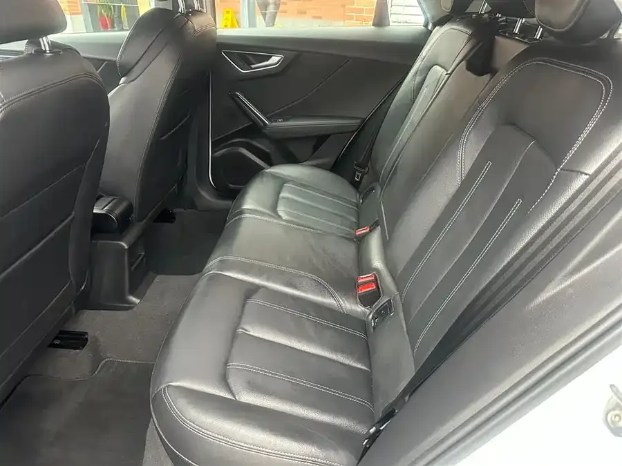 Audi Q2L 2024 35TFSI Progressive Elegant Edition 2024 — миниатюра 5