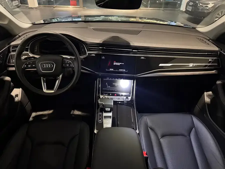 Audi Q8 2024 55 TFSI Luxury Dynamic Edition 2025 — миниатюра 3