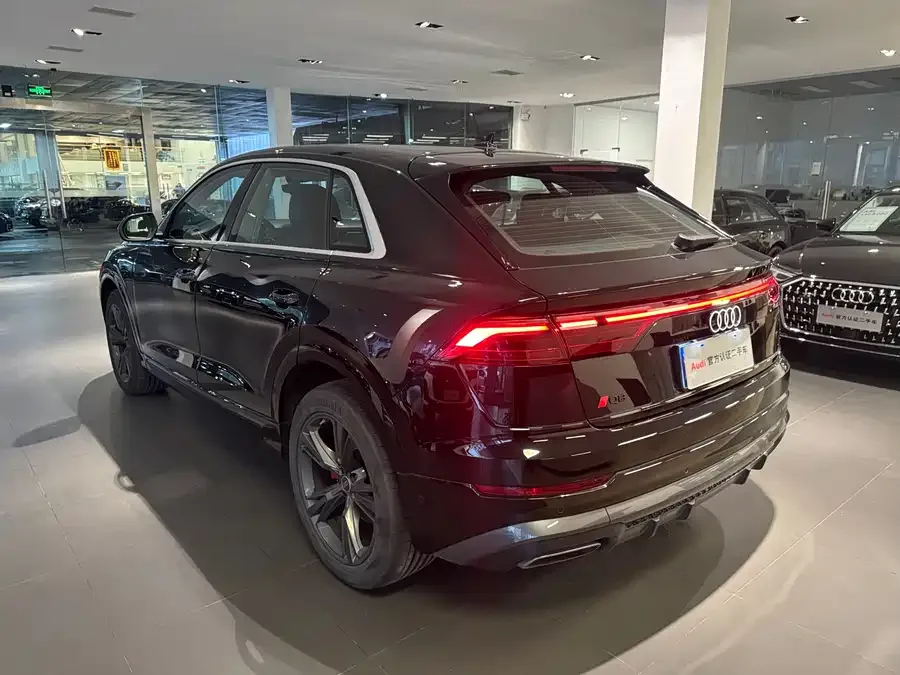 Audi Q8 2024 55 TFSI Luxury Dynamic Edition 2025 — миниатюра 4