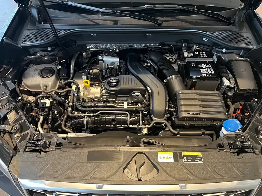 Audi Q2L 2024 35TFSI Progressive Dynamic Edition 2025 — миниатюра 3