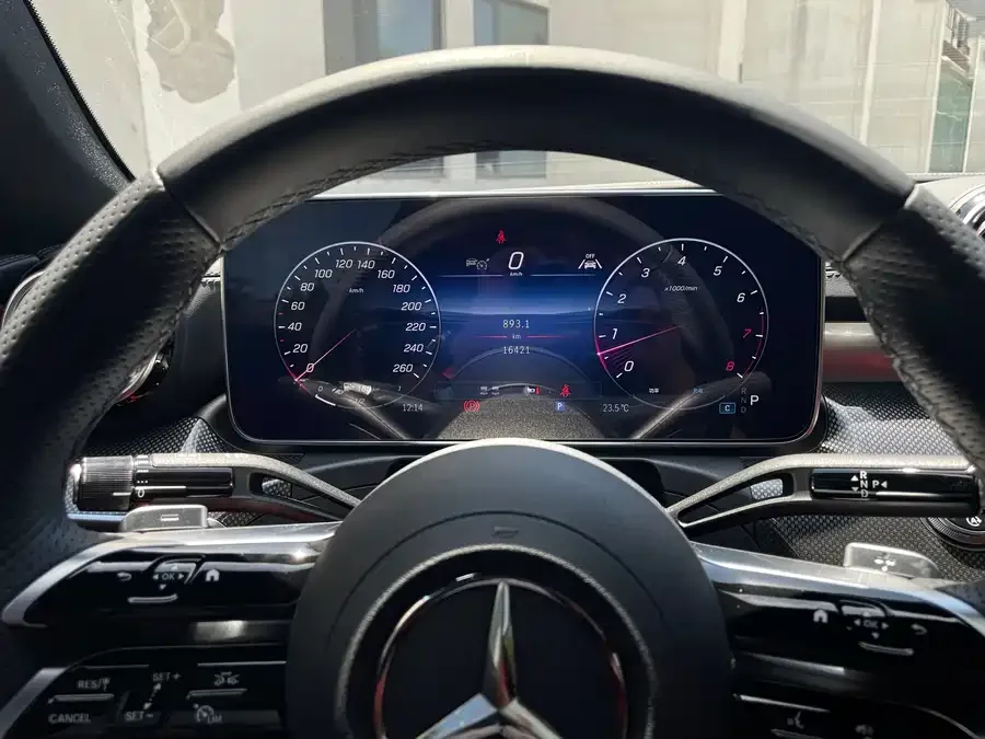 Mercedes-Benz CLE Mercedes-Benz CLE 2024 CLE 300 4MATIC Luxury Coupe 2024 — миниатюра 3