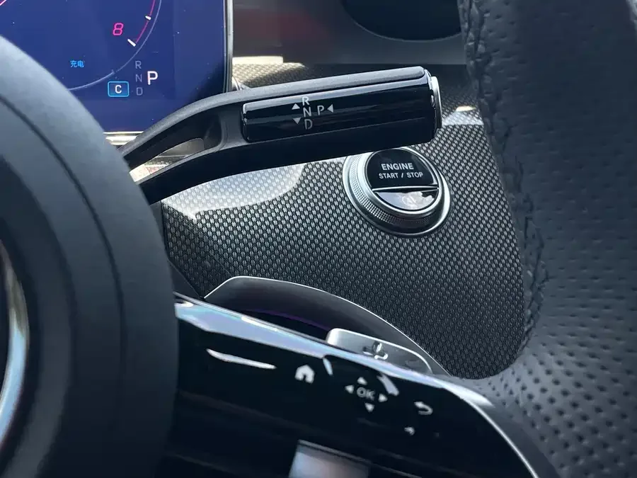 Mercedes-Benz CLE Mercedes-Benz CLE 2024 CLE 300 4MATIC Luxury Coupe 2024 — миниатюра 4