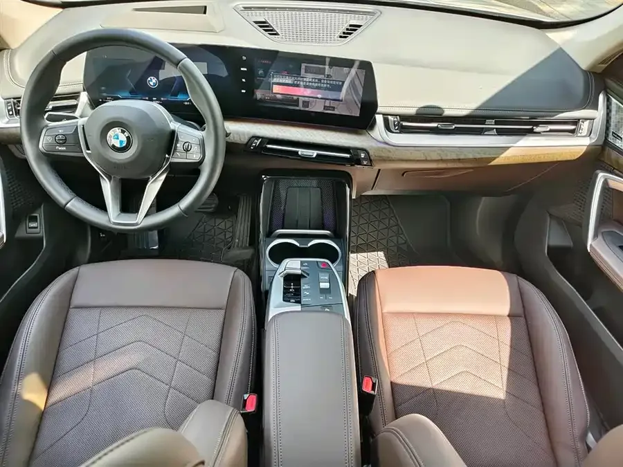 BMW X1 2025 xDrive25Li X Design Package 2025 — миниатюра 3