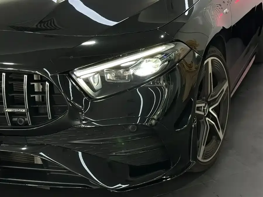 Mercedes-Benz A-Class AMG Mercedes-Benz A-Class AMG (Imported) 2025 AMG A 35 4MATIC 2025 — миниатюра 4
