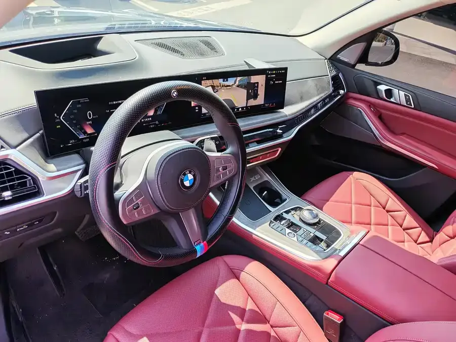 BMW X5 2025 xDrive 30Li Exclusive M Sport Night Edition 2025 — миниатюра 4