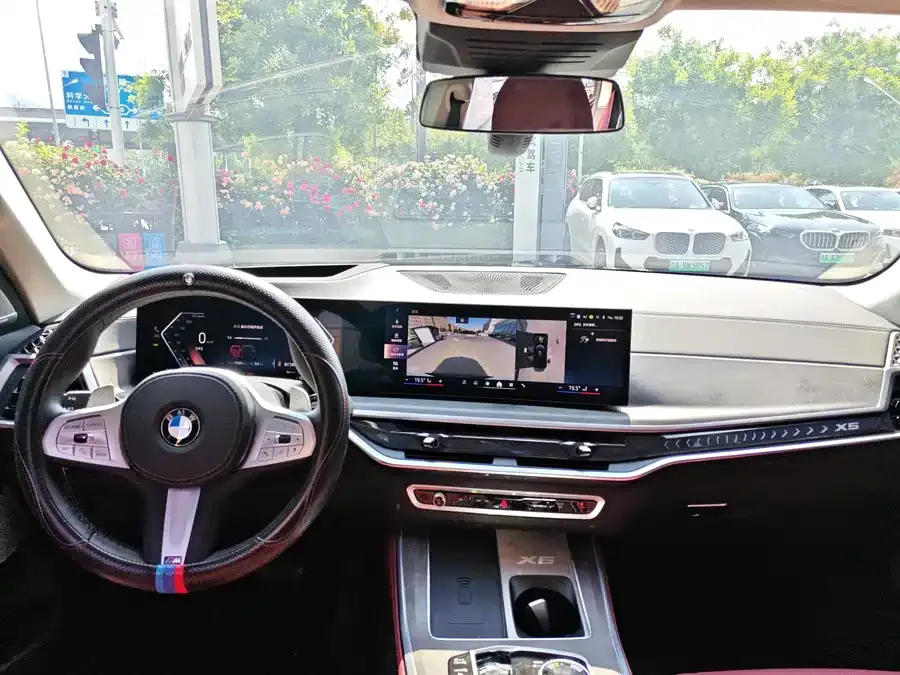 BMW X5 2025 xDrive 30Li Exclusive M Sport Night Edition 2025 — миниатюра 5